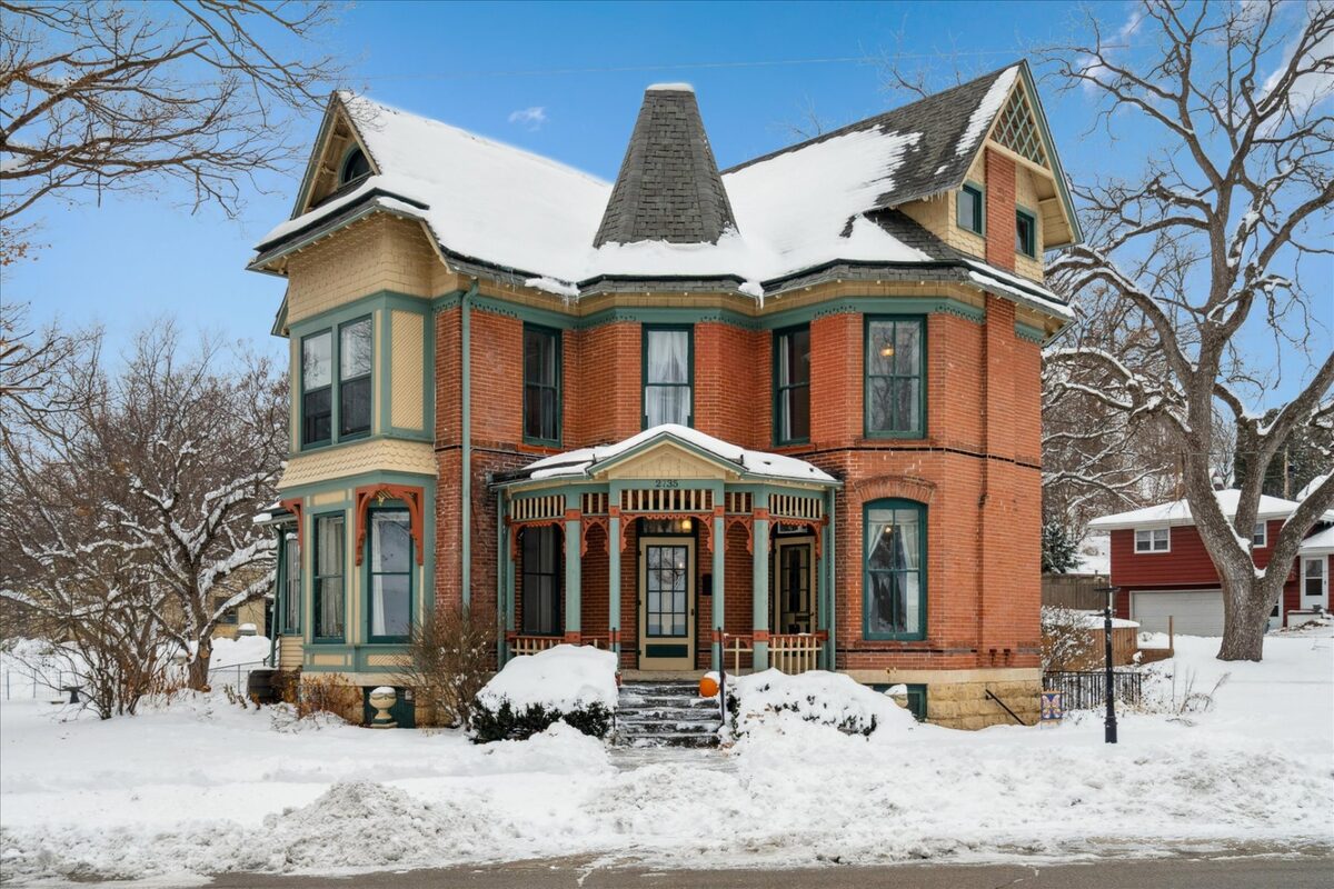 Historic brick Victorian home on Windsor Avenue, Dubuque